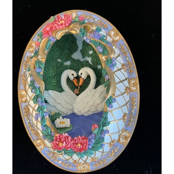 Bradford THE GIFT Swan Heart Lovers Royal Enchantments Egg 1st Issue Wall Hang - Picture 7 of 7